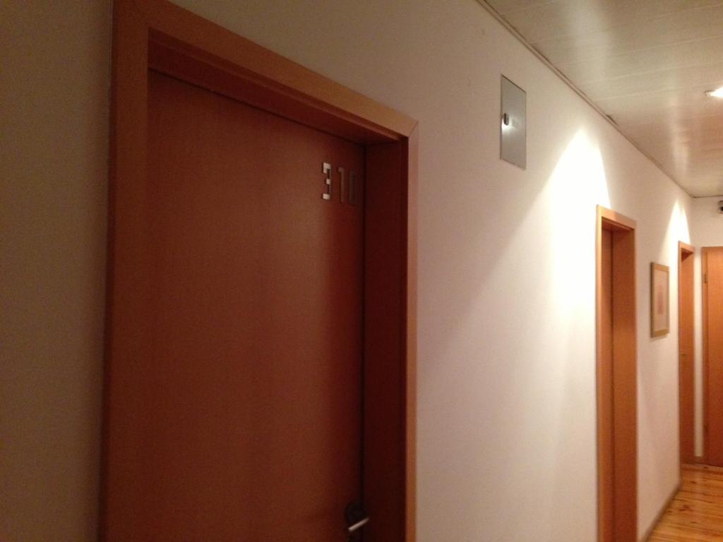 Spru Lisbon Summer Accommodation Rum bild