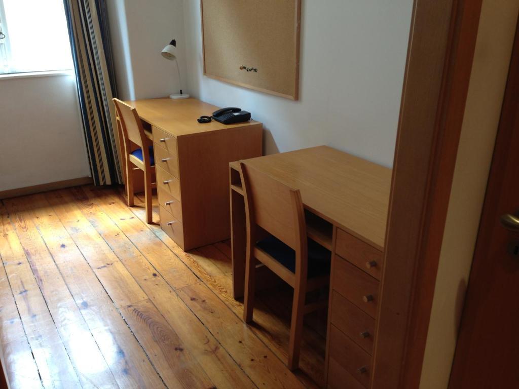 Spru Lisbon Summer Accommodation Rum bild